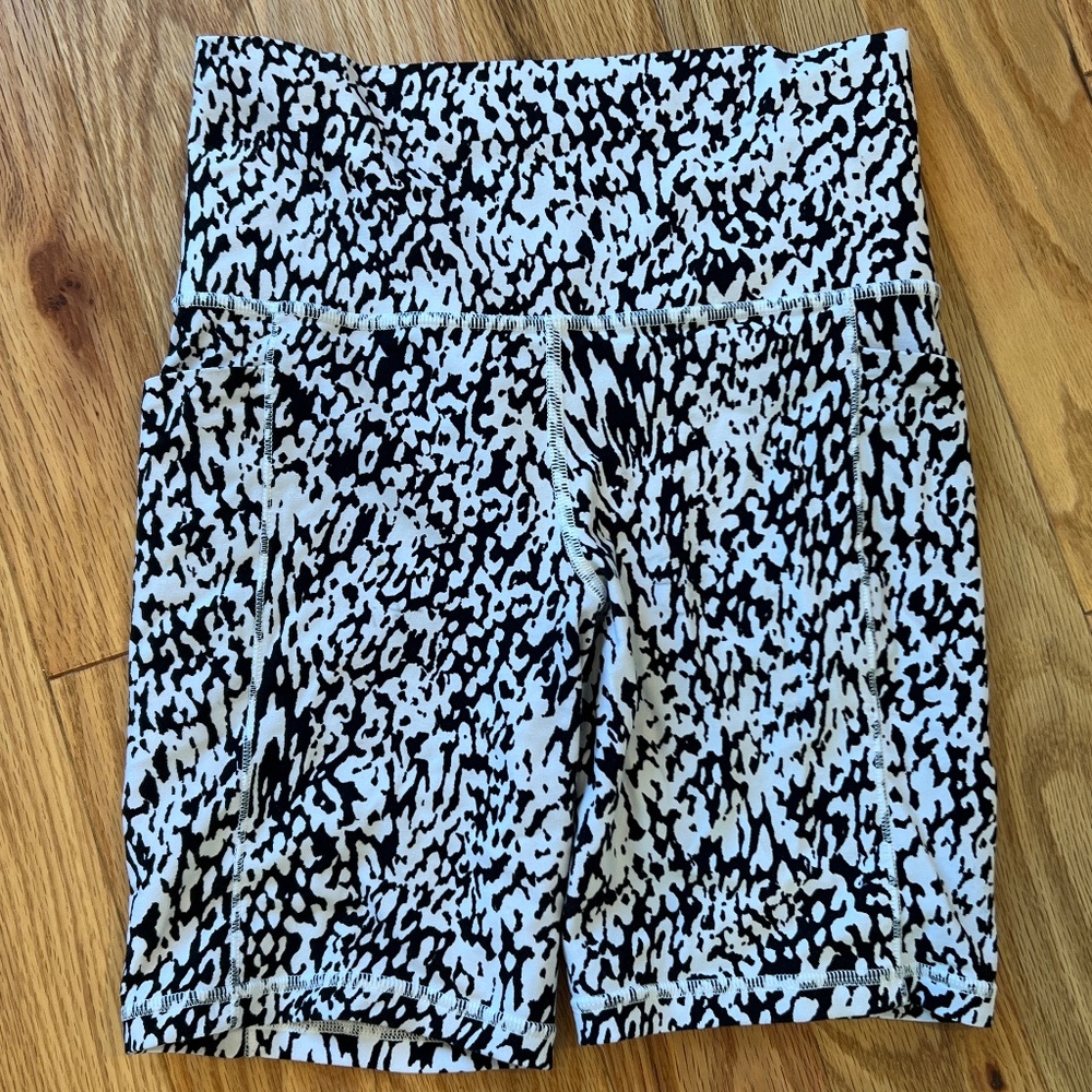 Athleta bike shorts